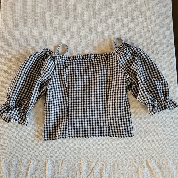 Button Down Crop - Picture 2 of 2